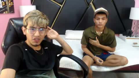 juan_saul1 online show from April 17, 10:28 am