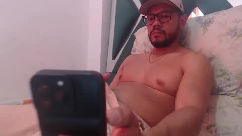 juanfe_style online show from November 17, 5:04 pm