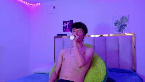 juanmres online show from May 26, 2:23 pm