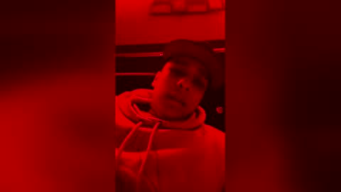 juanpablovg22 online show from February 4, 8:46 pm