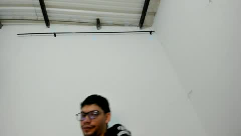 juansuarez204 online show from June 26, 12:16 am