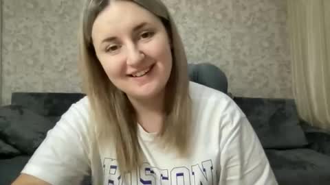 Snapshot of judevalenti chatting on September 17, 3:26 pm JudeValenti online show from September 17, 3:26 pm