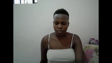 juicy_bella2 online show from September 23, 9:47 am