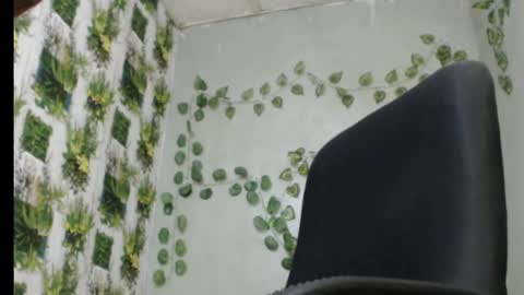 Snapshot of juicy_gold22 chatting on February 6, 12:04 pm Mariagold online show from February 6, 12:04 pm