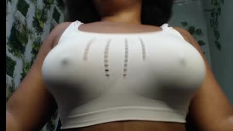 Snapshot of juicy_gold22 chatting on February 26, 4:27 pm Mariagold online show from February 26, 4:27 pm