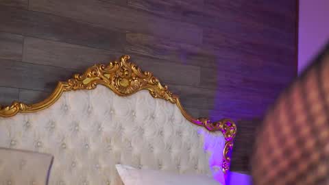 Snapshot of juicy_jessye chatting on February 11, 1:52 am Jessye online show from February 11, 1:52 am