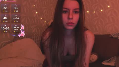 Snapshot of juicy_mystery chatting on September 24, 2:35 pm laura online show from September 24, 2:35 pm