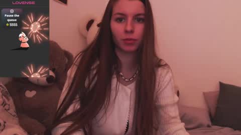 Snapshot of juicy_mystery chatting on January 24, 3:45 pm laura online show from January 24, 3:45 pm