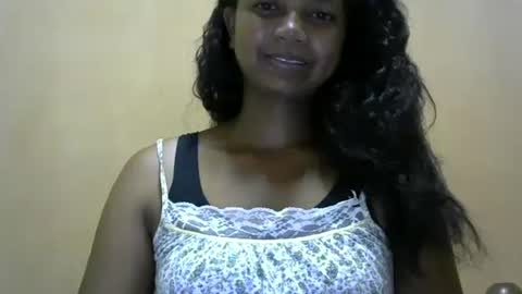 stellah online show from February 15, 7:06 pm