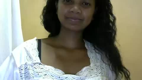 stellah online show from March 2, 7:02 pm