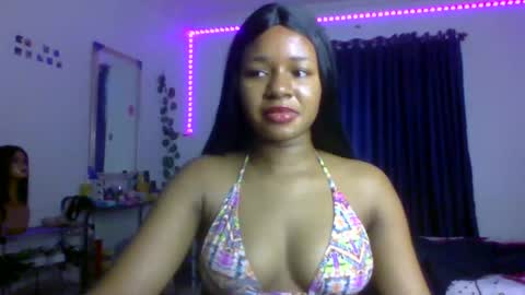 Emily online show from November 5, 8:38 am