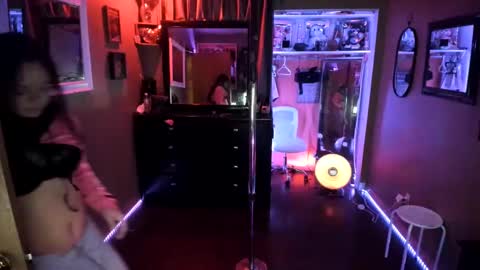 juicyjayxxx69 online show from January 31, 4:03 am