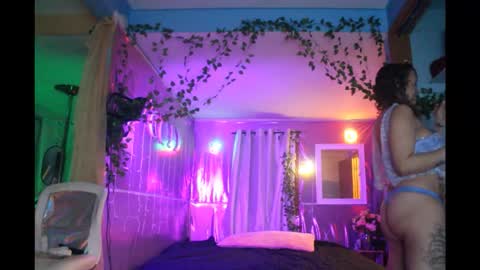 juicyjayxxx69 online show from March 24, 3:34 am