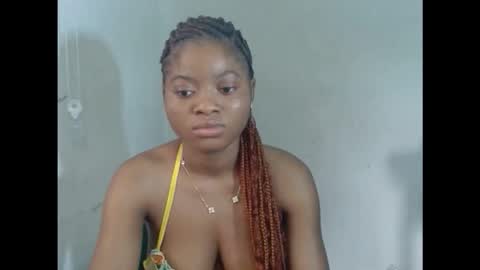 juicynpinkx online show from March 23, 3:50 pm