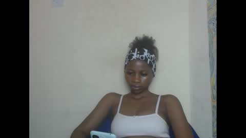 Snapshot of juicypiexx chatting on February 13, 3:07 am juicypiexx online show from February 13, 3:07 am