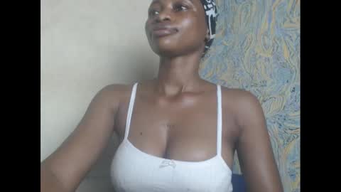 Snapshot of juicypiexx chatting on March 12, 11:22 pm juicypiexx online show from March 12, 11:22 pm