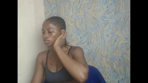 Snapshot of juicypiexx chatting on February 24, 5:00 am juicypiexx online show from February 24, 5:00 am