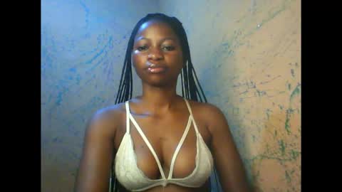 juicypiexx online show from October 16, 1:05 am