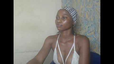 Snapshot of juicypiexx chatting on February 28, 5:15 am juicypiexx online show from February 28, 5:15 am
