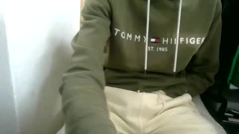 Snapshot of juju78juju chatting on March 4, 8:02 am juju78juju online show from March 4, 8:02 am