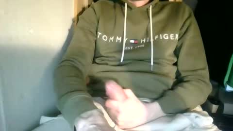 Snapshot of juju78juju chatting on February 27, 9:47 pm juju78juju online show from February 27, 9:47 pm