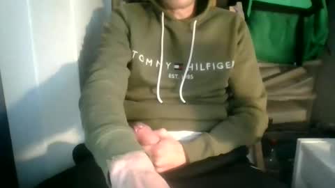 Snapshot of juju78juju chatting on October 17, 6:06 am juju78juju online show from October 17, 6:06 am