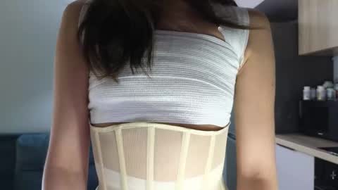 Snapshot of jujuyang chatting on March 8, 6:37 pm Julia online show from March 8, 6:37 pm