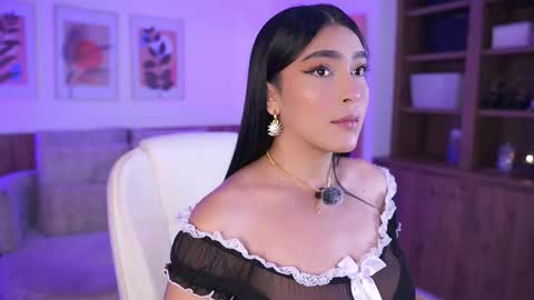 Jules Bennett online show from February 11, 11:36 am