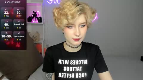 Jules online show from October 6, 1:12 am