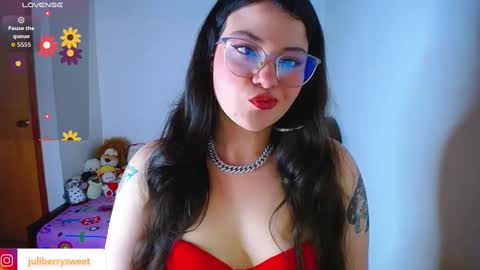 Juliana online show from October 10, 1:55 am