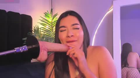 juli_casanova online show from October 2, 1:21 pm