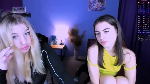 Snapshot of juli_kisss chatting on January 30, 8:42 pm juli kisss online show from January 30, 8:42 pm
