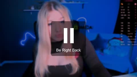 Snapshot of juli_kisss chatting on February 26, 2:41 am juli kisss online show from February 26, 2:41 am