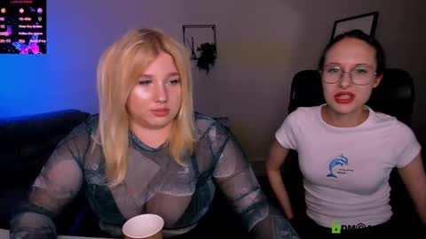 Snapshot of juli_kisss chatting on September 9, 7:36 pm juli kisss online show from September 9, 7:36 pm