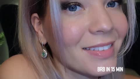 Cute online show from December 27, 4:10 pm