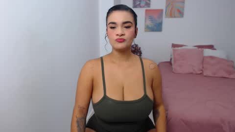 julia online show from November 2, 4:29 pm