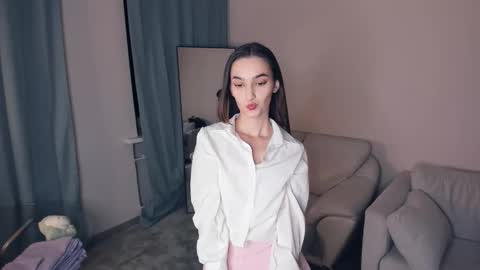 Evelin online show from October 17, 8:02 pm