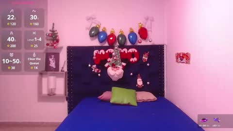 Snapshot of juliabust1 chatting on December 31, 11:09 am Julia online show from December 31, 11:09 am