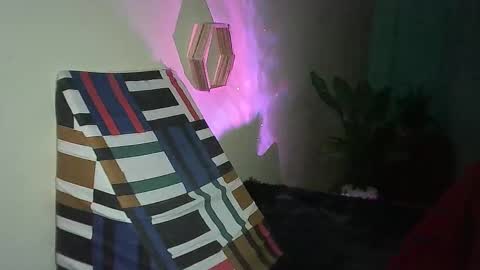 JuliaMack online show from January 29, 12:12 am