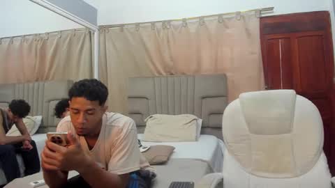 julian billy online show from March 3, 2:28 pm