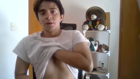 Snapshot of julian_mora7 chatting on March 12, 7:04 pm Julian Mora online show from March 12, 7:04 pm