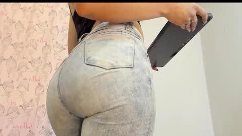 Juliana online show from September 30, 2:49 pm