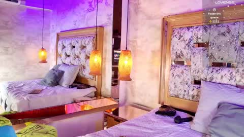 juliana_mendez25 online show from November 5, 8:11 pm