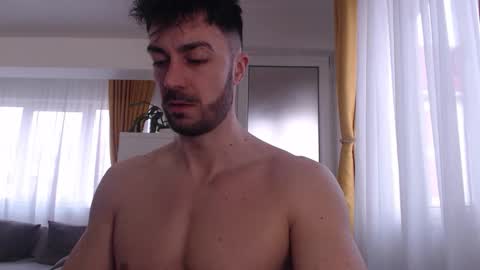 JulianRoyce online show from March 3, 6:09 am