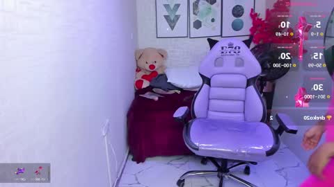 julie coper online show from March 11, 12:22 am