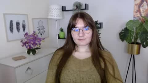 Julie online show from October 17, 1:48 pm