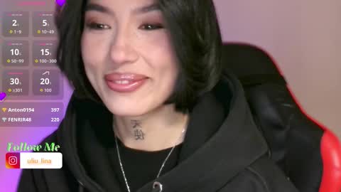 julie_turner_ online show from October 10, 10:43 am