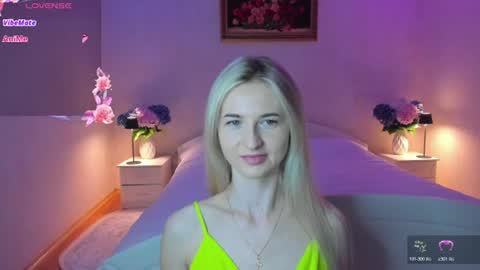 julieblazex online show from June 20, 8:48 pm
