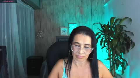 Snapshot of juliebullock chatting on September 12, 8:00 pm juliebullock online show from September 12, 8:00 pm