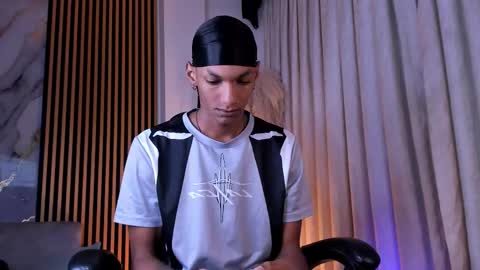 Julien online show from March 13, 11:35 am